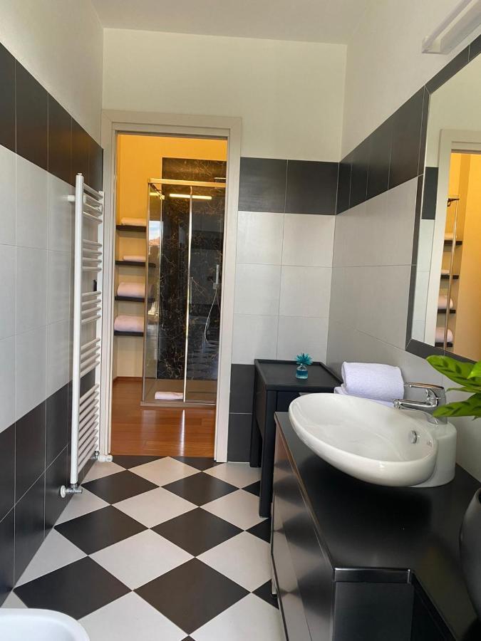 Casa Arge Acomodação com café da manhã La Morra Exterior foto